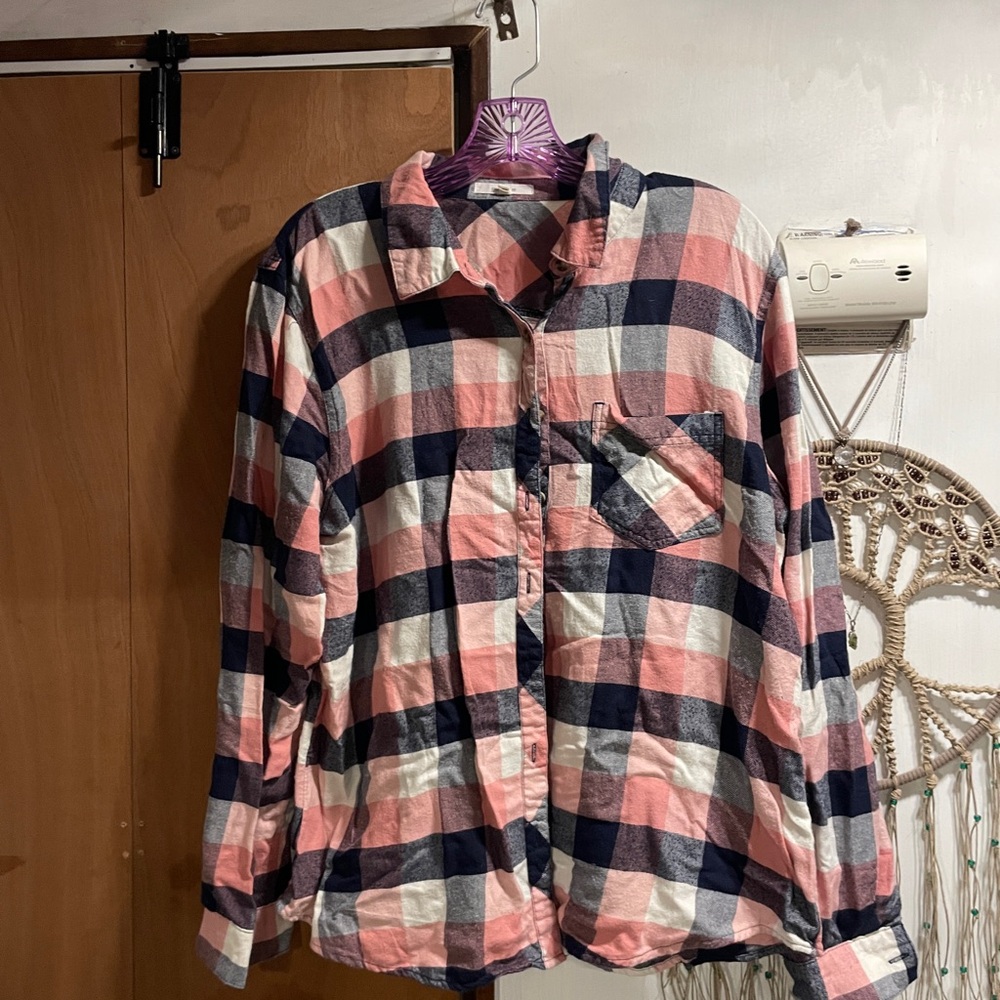 Maurices Pink and Navy plaid flannel.